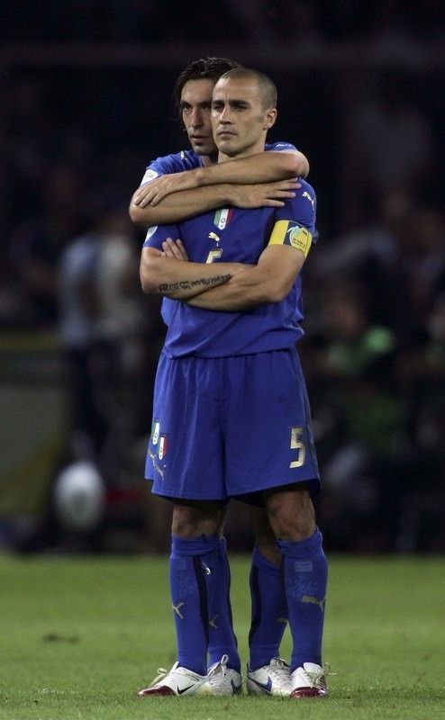 瑞士队防守坚若磐石，零失球对手