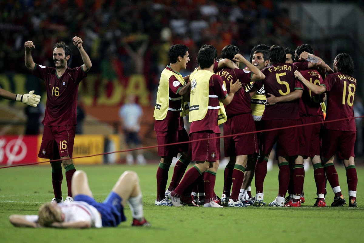 葡萄牙连扫两队，成功晋级欧洲杯决赛