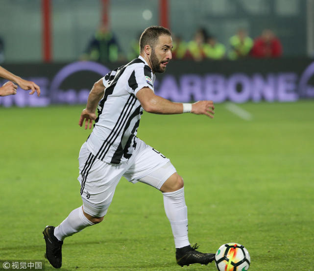 开云体育官网-克罗托内客场不败，继续保持不败战绩