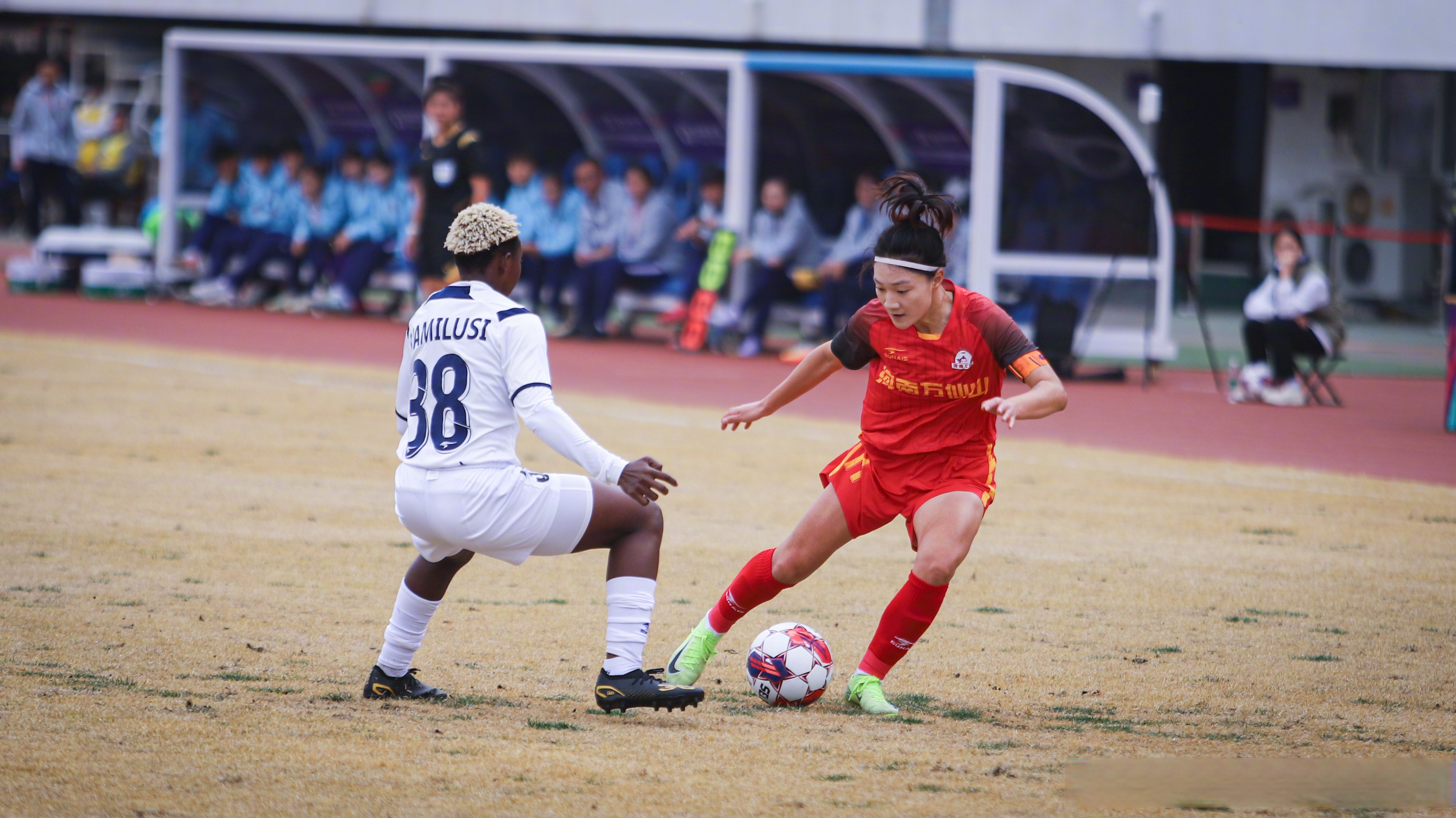 开云体育-落败不会执意，河南女足球队表现谨慎布局反击的简单介绍