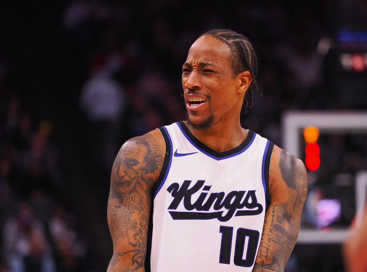 开云体育直播-关于成年轻得分王，德罗赞砍下分，获得胜利的信息