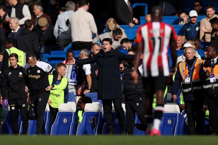 开云体育官网-切尔西客场逼平，无奈追赶之路曲折