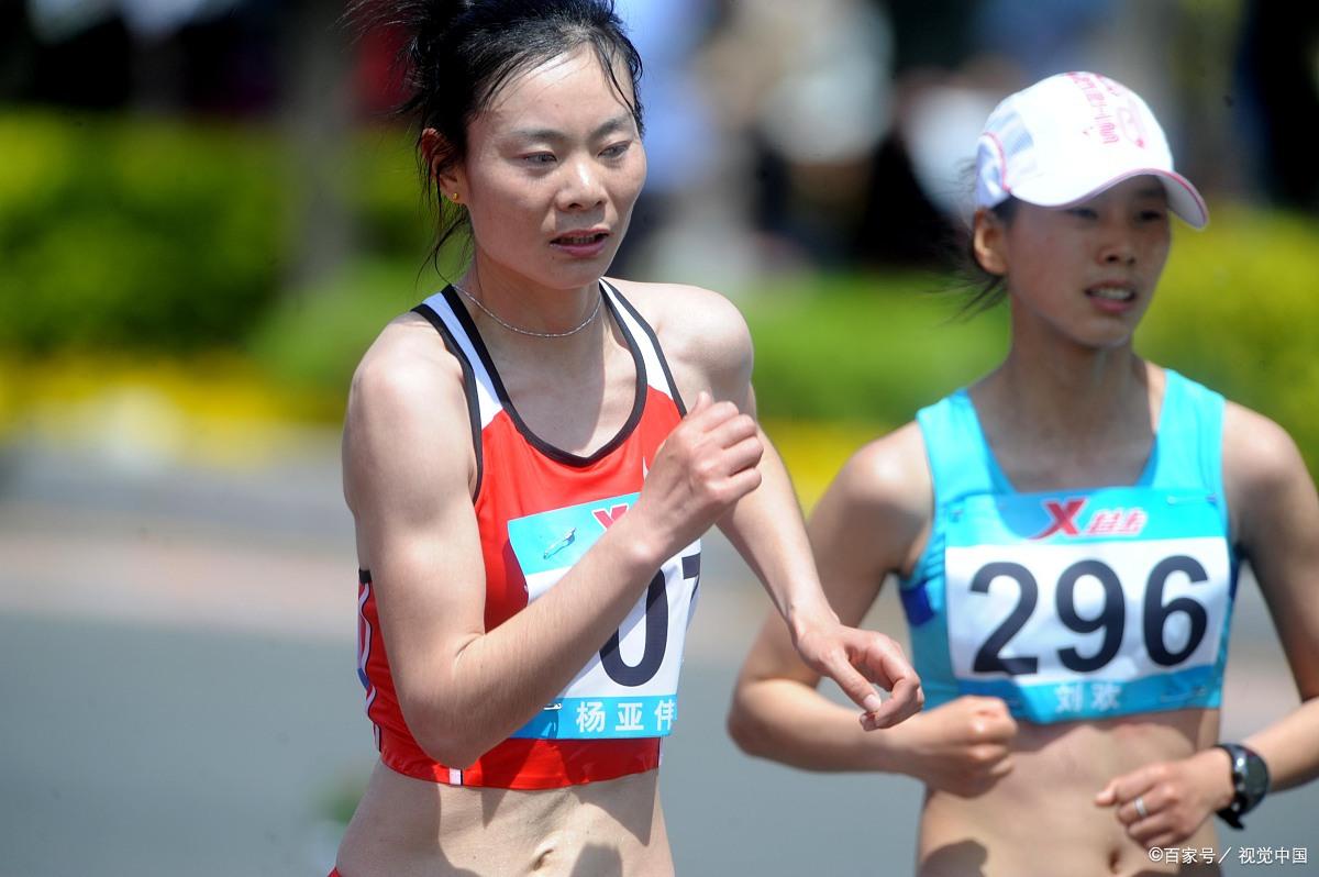 田径决赛闪现黑马选手，逆袭夺冠