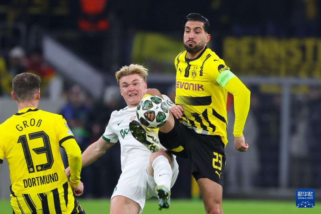 包含多特蒙德队在重要比赛中展现冠军气质的词条